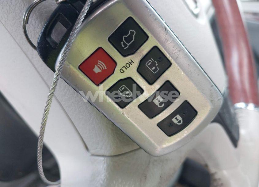 Photo 11 of 2014 Toyota Sienna LIMITED V6 7 PASSENGER (VIN 5TDYK3DCXES422168)