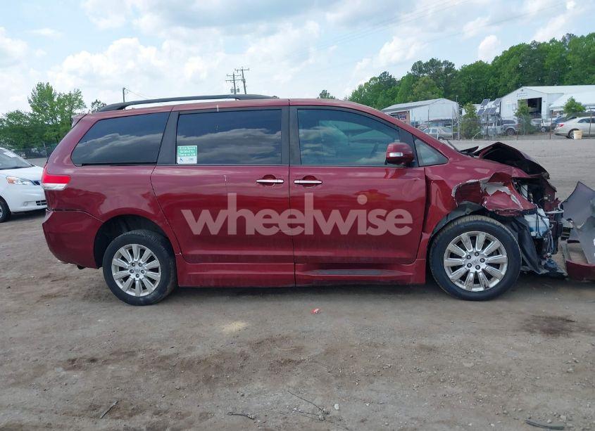 Photo 13 of 2014 Toyota Sienna LIMITED V6 7 PASSENGER (VIN 5TDYK3DCXES422168)