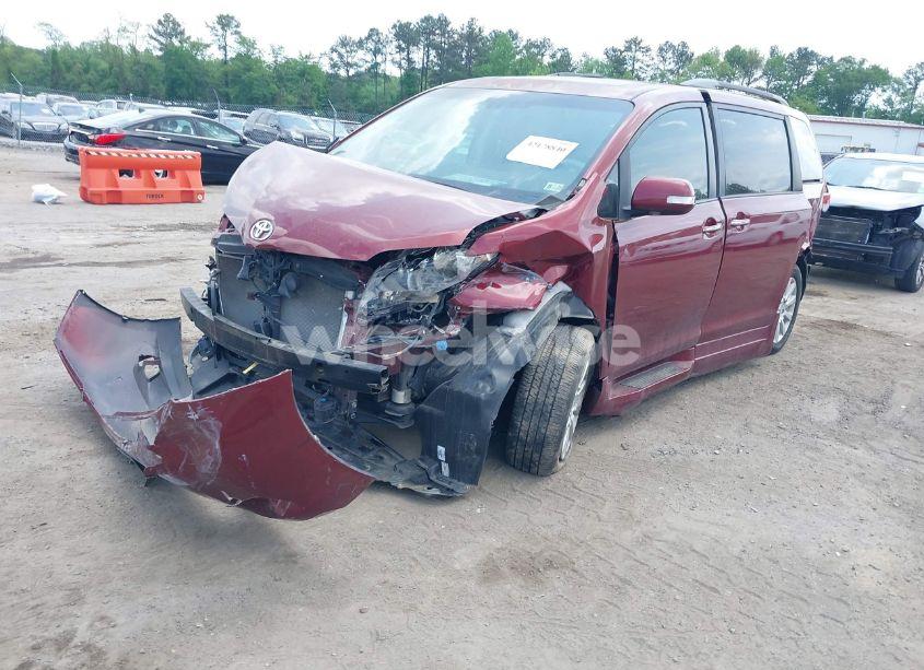 Photo 2 of 2014 Toyota Sienna LIMITED V6 7 PASSENGER (VIN 5TDYK3DCXES422168)