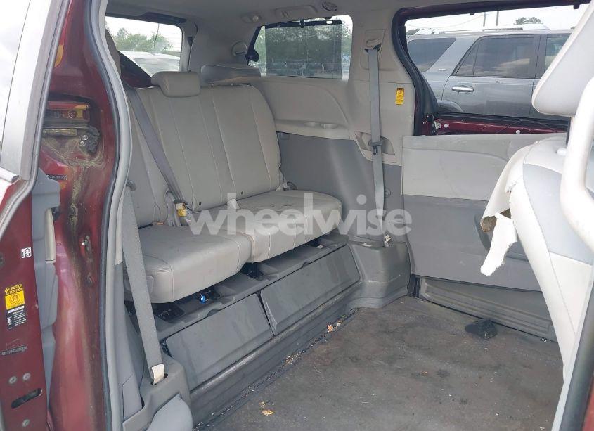 Photo 8 of 2014 Toyota Sienna LIMITED V6 7 PASSENGER (VIN 5TDYK3DCXES422168)