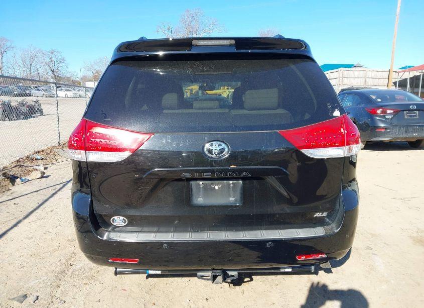 Photo 17 of 2014 Toyota Sienna XLE/LIMITED (VIN 5TDYK3DCXES462010)