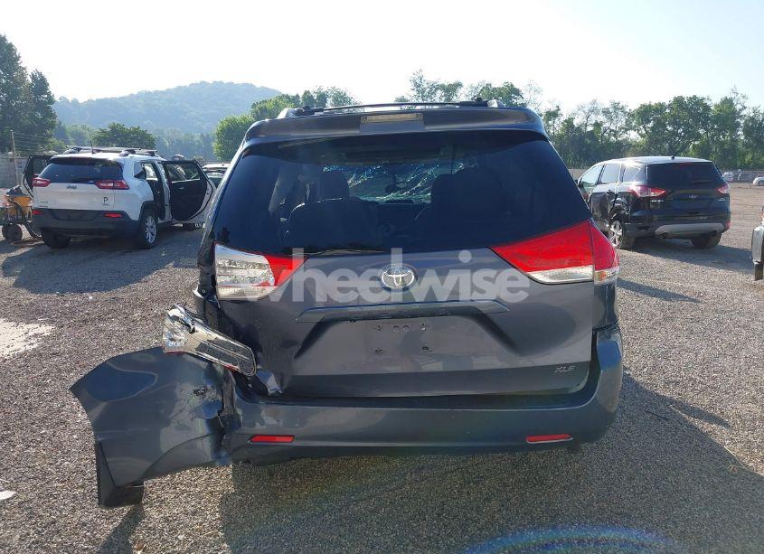 Photo 16 of 2014 Toyota Sienna XLE V6 8 PASSENGER (VIN 5TDYK3DCXES524294)