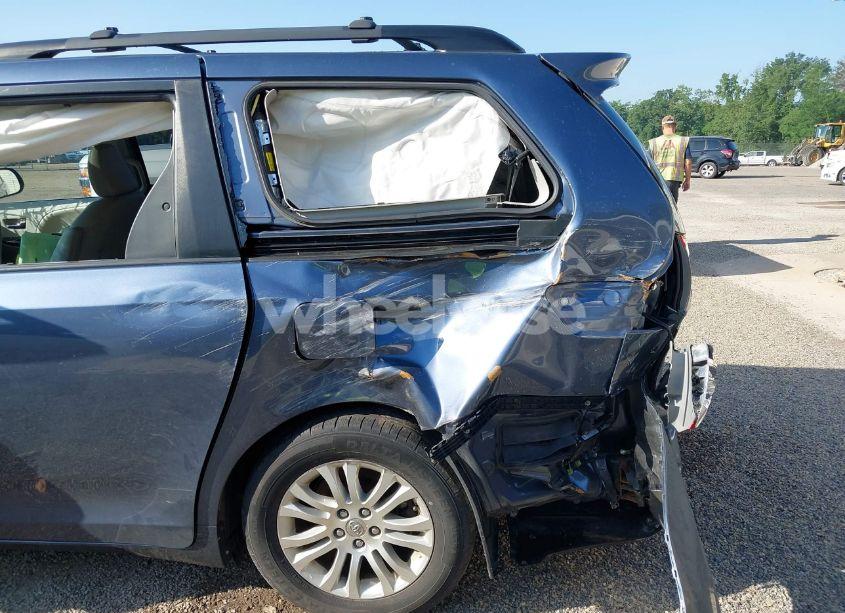 Photo 19 of 2014 Toyota Sienna XLE V6 8 PASSENGER (VIN 5TDYK3DCXES524294)