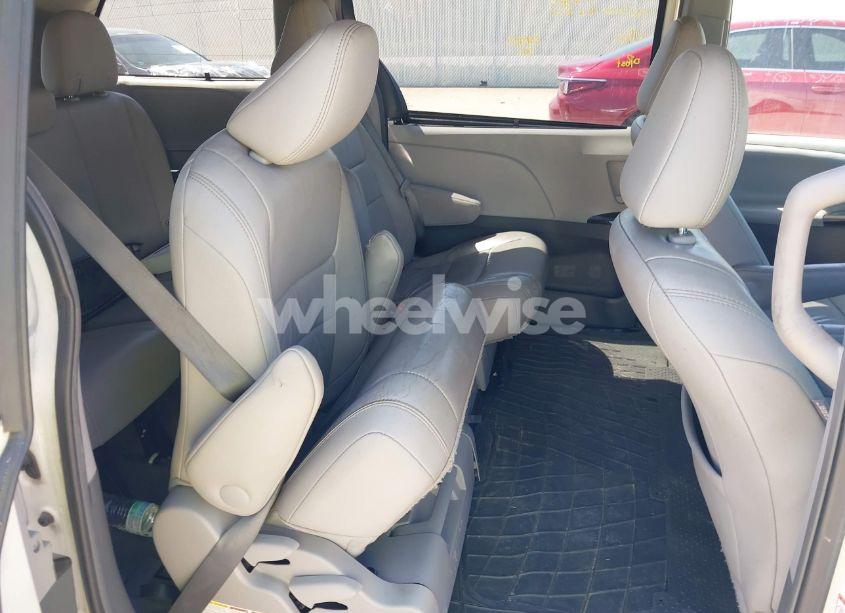 Photo 8 of 2015 Toyota Sienna XLE 8 PASSENGER (VIN 5TDYK3DCXFS663083)