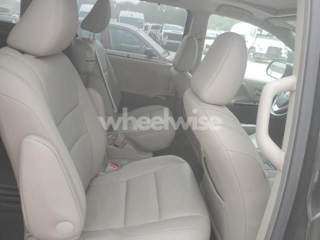 Photo 12 of 2015 TOYOTA SIENNA XLE (VIN 5TDYK3DCXFS676058)