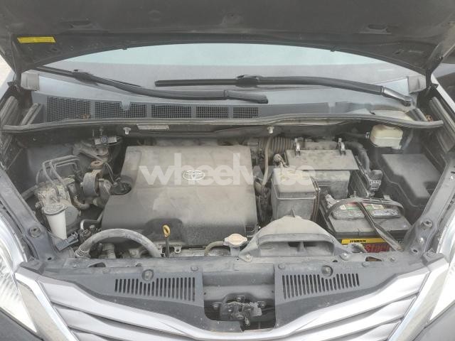 Photo 9 of 2015 TOYOTA SIENNA XLE (VIN 5TDYK3DCXFS676058)