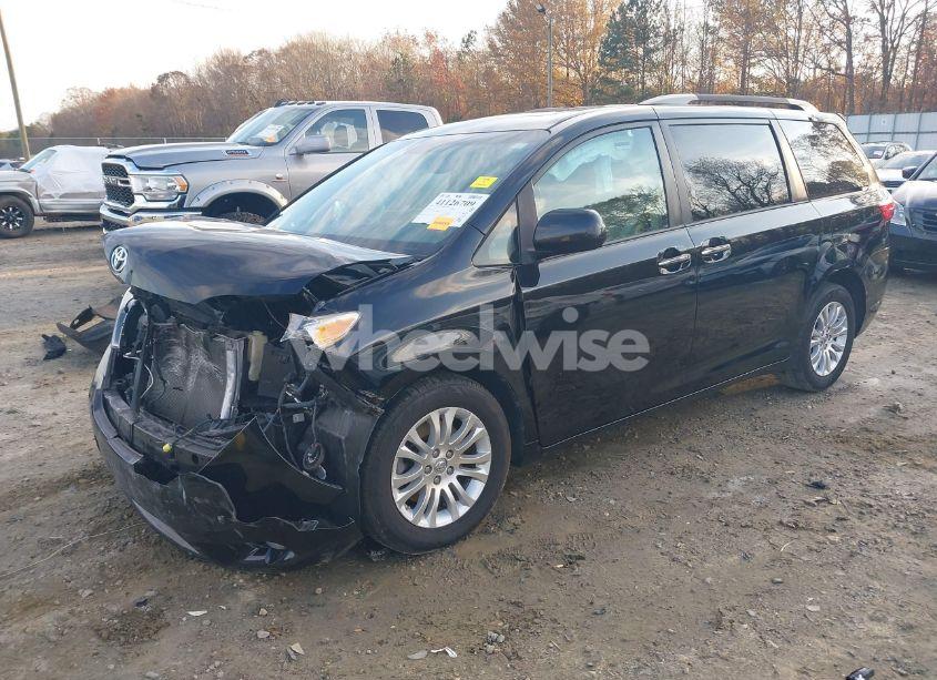 Photo 2 of 2016 Toyota Sienna XLE PREMIUM 8 PASSENGER (VIN 5TDYK3DCXGS708668)