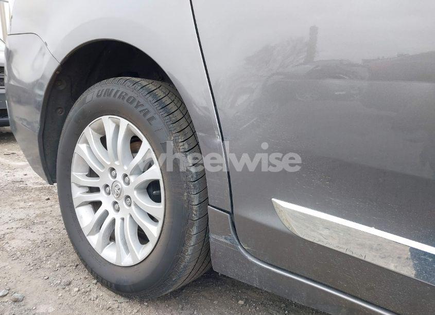 Photo 17 of 2016 Toyota Sienna XLE PREMIUM 8 PASSENGER (VIN 5TDYK3DCXGS737846)