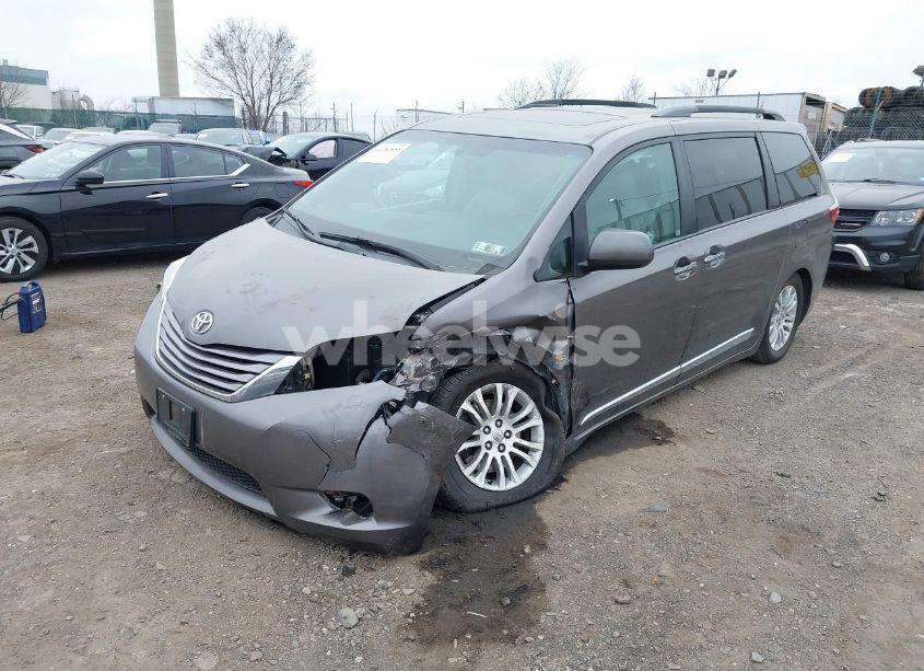 Photo 6 of 2016 Toyota Sienna XLE PREMIUM 8 PASSENGER (VIN 5TDYK3DCXGS737846)
