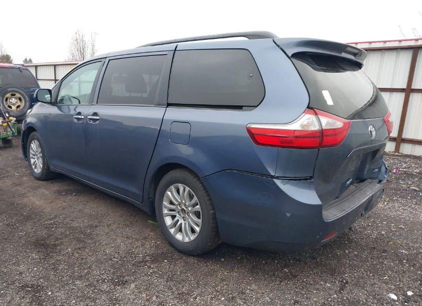 Photo 3 of 2016 Toyota Sienna XLE 8 PASSENGER (VIN 5TDYK3DCXGS751844)