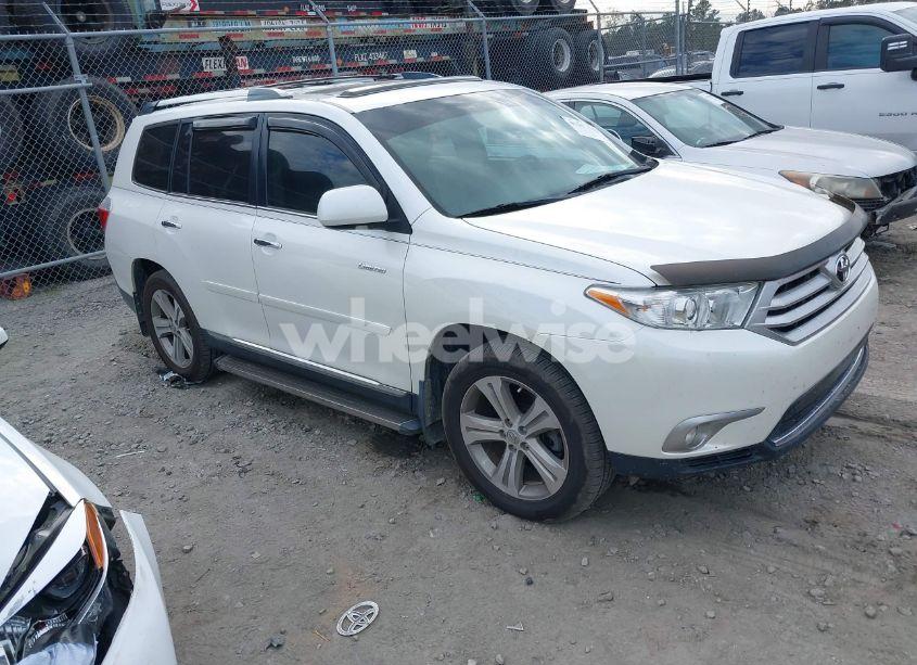 2011 Toyota Highlander LIMITED V6 (VIN 5TDYK3EH0BS045341) main photo