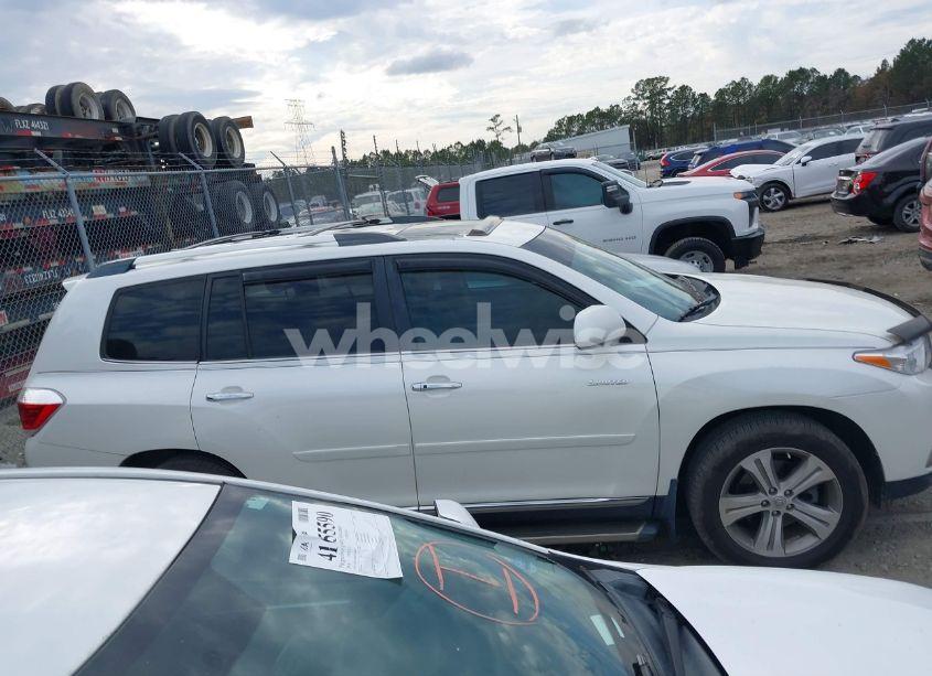 Photo 13 of 2011 Toyota Highlander LIMITED V6 (VIN 5TDYK3EH0BS045341)