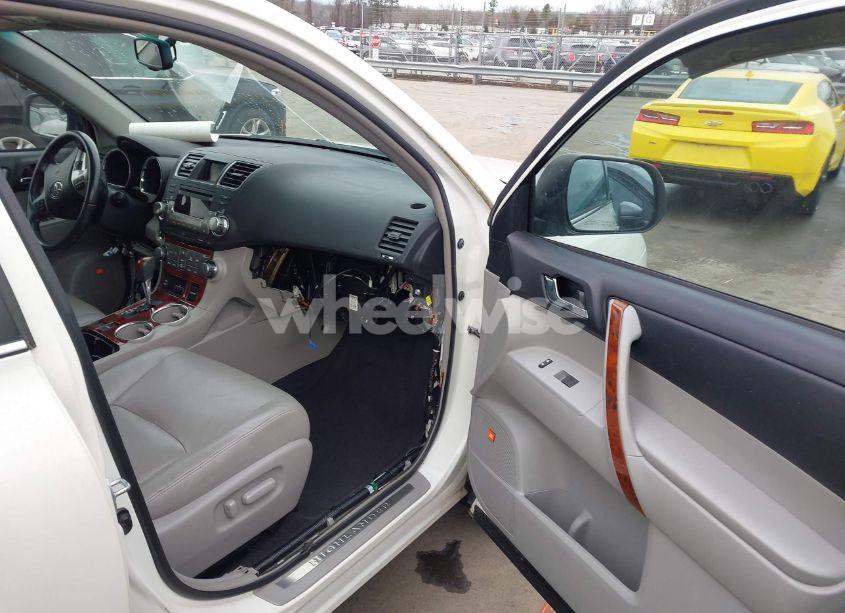 Photo 5 of 2012 Toyota Highlander LIMITED V6 (VIN 5TDYK3EH0CS068023)