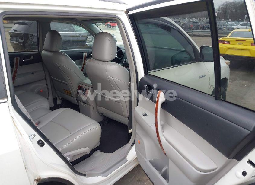 Photo 8 of 2012 Toyota Highlander LIMITED V6 (VIN 5TDYK3EH0CS068023)