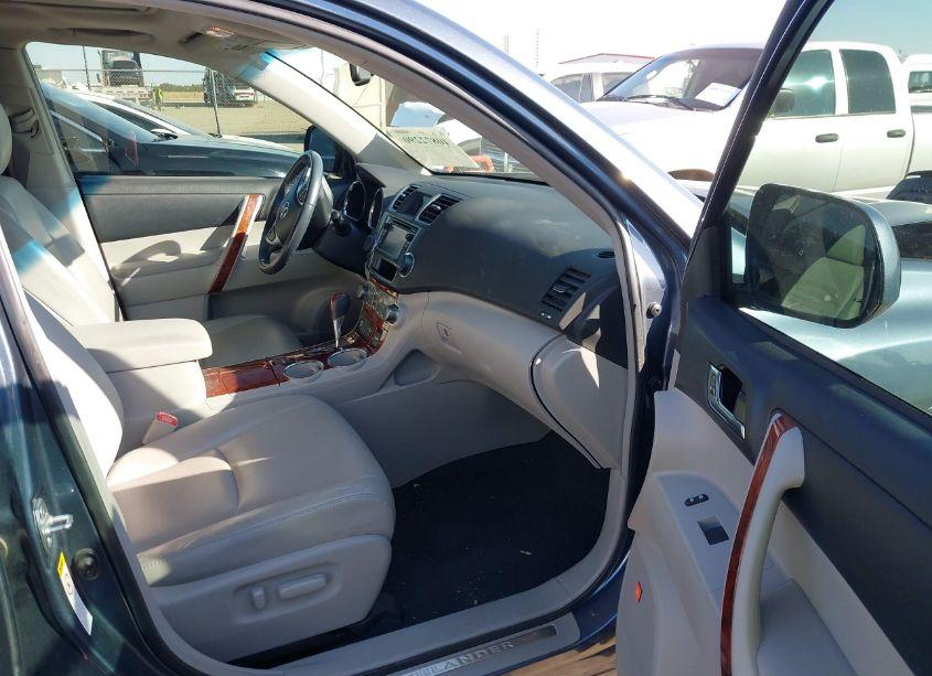 Photo 5 of 2013 Toyota Highlander LIMITED V6 (VIN 5TDYK3EH0DS092761)