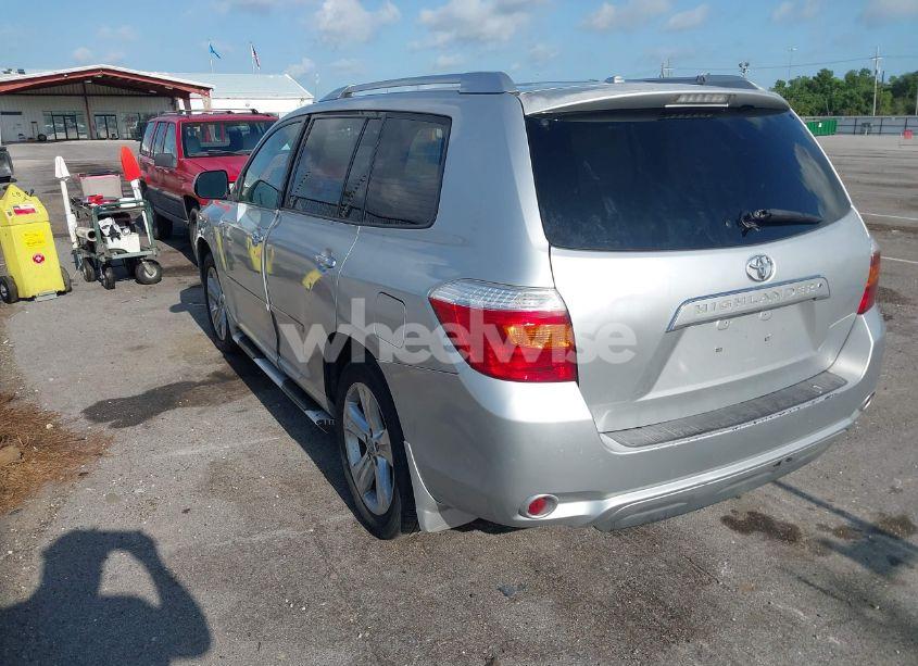 Photo 3 of 2010 Toyota Highlander LIMITED V6 (VIN 5TDYK3EH1AS011780)