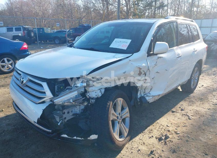 Photo 6 of 2013 Toyota Highlander LIMITED V6 (VIN 5TDYK3EH1DS093143)