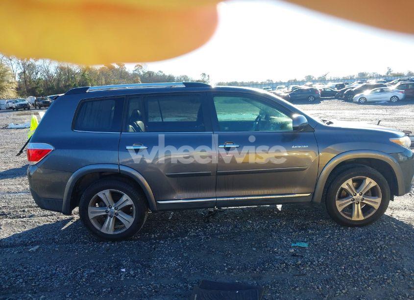 Photo 13 of 2013 Toyota Highlander LIMITED V6 (VIN 5TDYK3EH1DS097466)