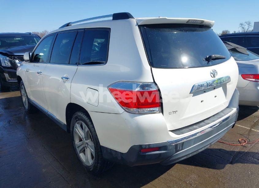 Photo 3 of 2013 Toyota Highlander LIMITED V6 (VIN 5TDYK3EH1DS100561)