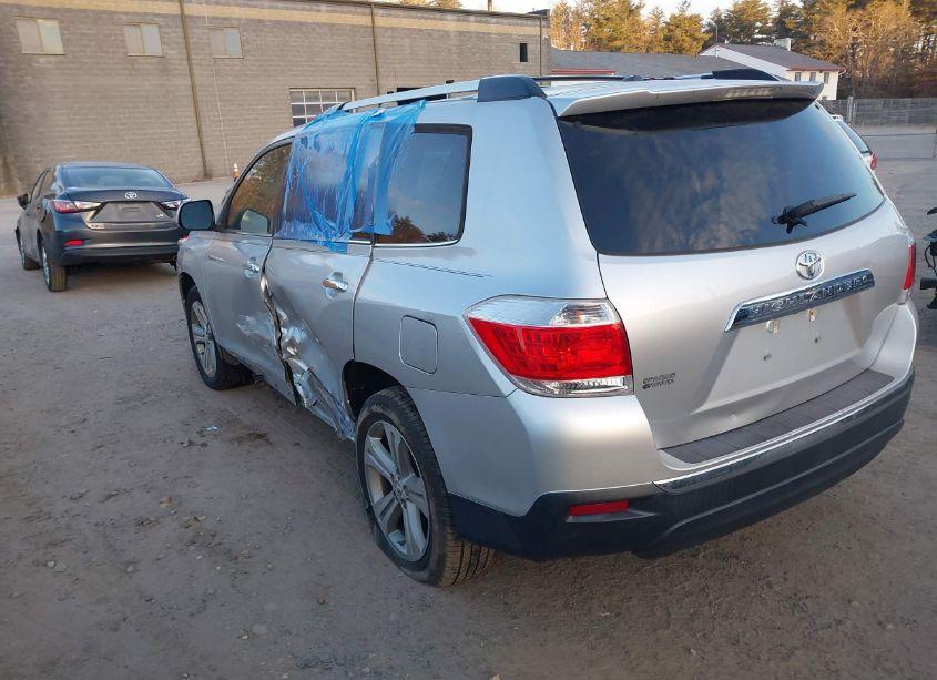 Photo 3 of 2013 Toyota Highlander LIMITED V6 (VIN 5TDYK3EH1DS138016)