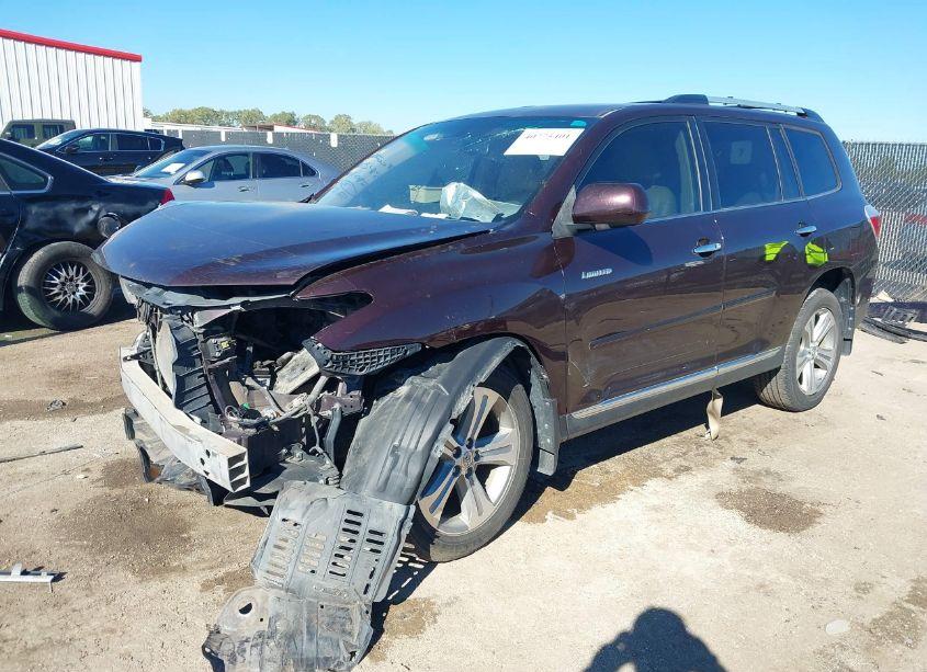 Photo 2 of 2013 Toyota Highlander LIMITED V6 (VIN 5TDYK3EH3DS116051)