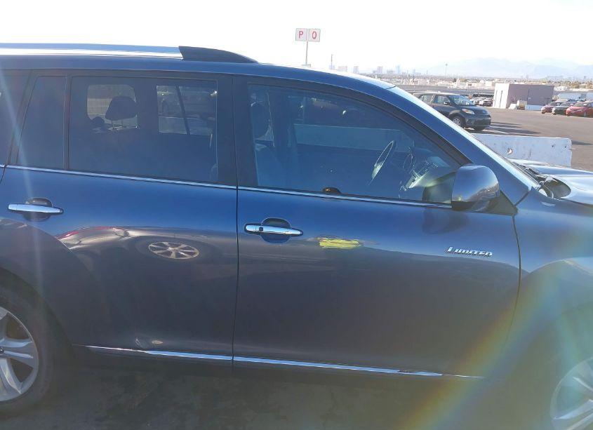 Photo 14 of 2013 Toyota Highlander LIMITED V6 (VIN 5TDYK3EH3DS119676)