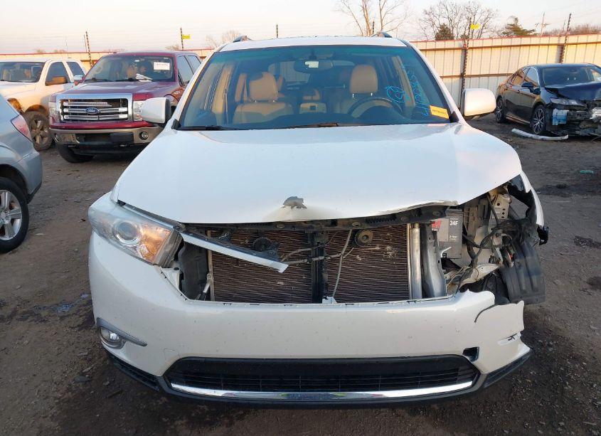 Photo 13 of 2013 Toyota Highlander LIMITED V6 (VIN 5TDYK3EH3DS124781)