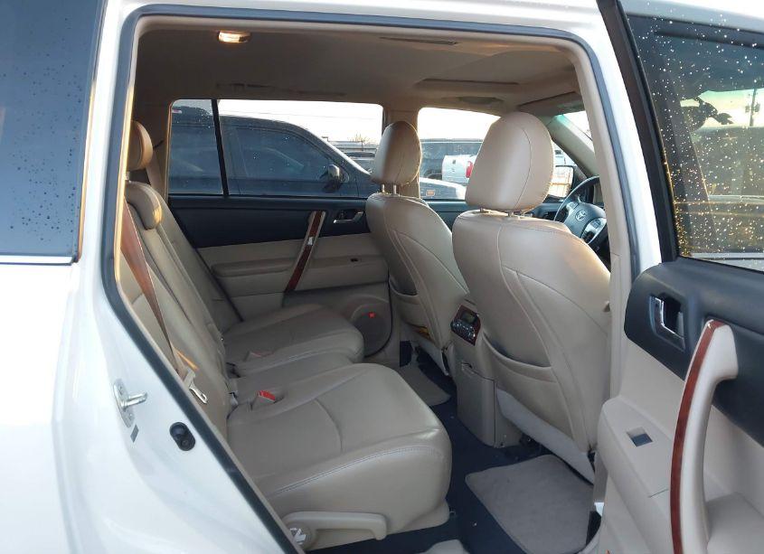 Photo 8 of 2013 Toyota Highlander LIMITED V6 (VIN 5TDYK3EH3DS124781)