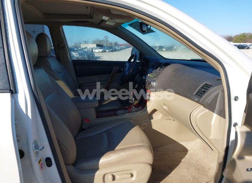 Photo 5 of 2010 Toyota Highlander LIMITED V6 (VIN 5TDYK3EH4AS022630)