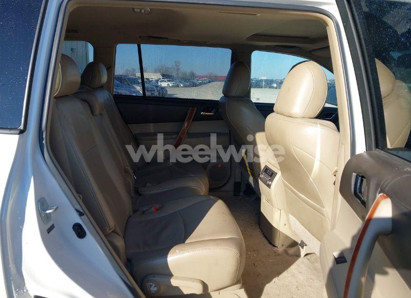 Photo 8 of 2010 Toyota Highlander LIMITED V6 (VIN 5TDYK3EH4AS022630)
