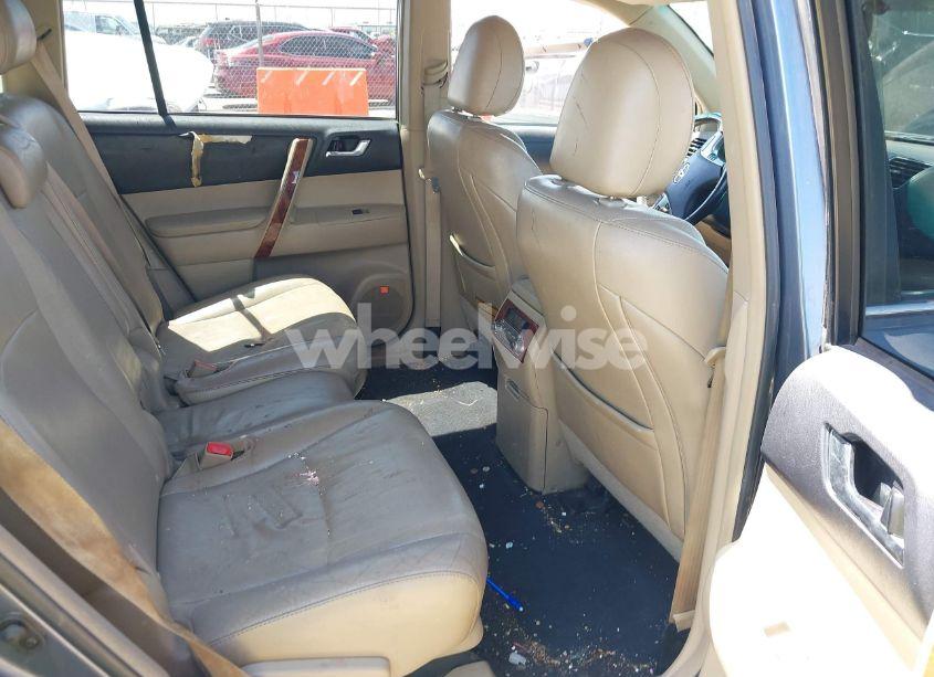 Photo 8 of 2011 Toyota Highlander LIMITED V6 (VIN 5TDYK3EH4BS024069)