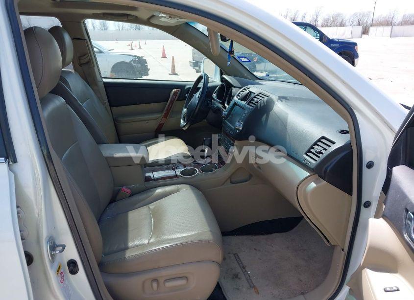 Photo 5 of 2011 Toyota Highlander LIMITED V6 (VIN 5TDYK3EH4BS049750)