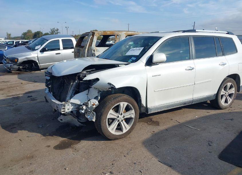 Photo 2 of 2013 Toyota Highlander LIMITED V6 (VIN 5TDYK3EH4DS090768)