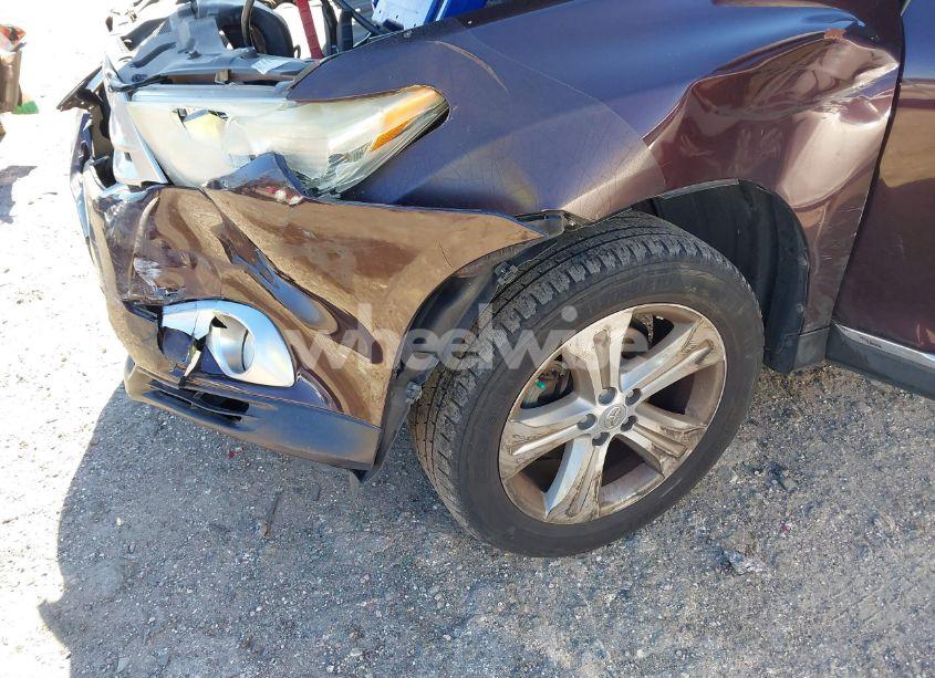 Photo 6 of 2013 Toyota Highlander LIMITED V6 (VIN 5TDYK3EH5DS105925)