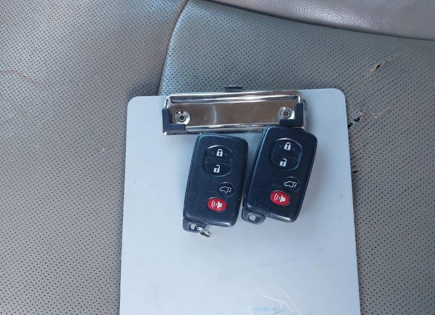 Photo 11 of 2013 Toyota Highlander LIMITED V6 (VIN 5TDYK3EH5DS133854)