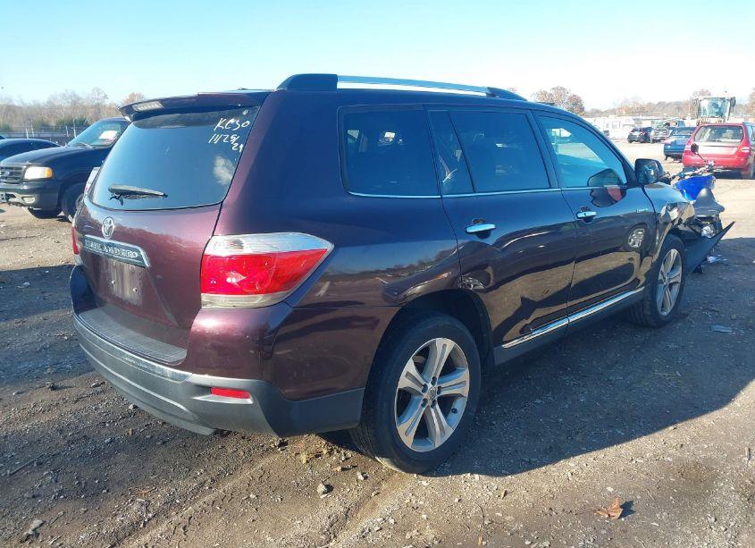 Photo 4 of 2013 Toyota Highlander LIMITED V6 (VIN 5TDYK3EH5DS133854)