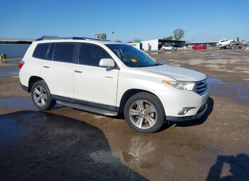 Photo 13 of 2013 Toyota Highlander LIMITED V6 (VIN 5TDYK3EH5DS136804)