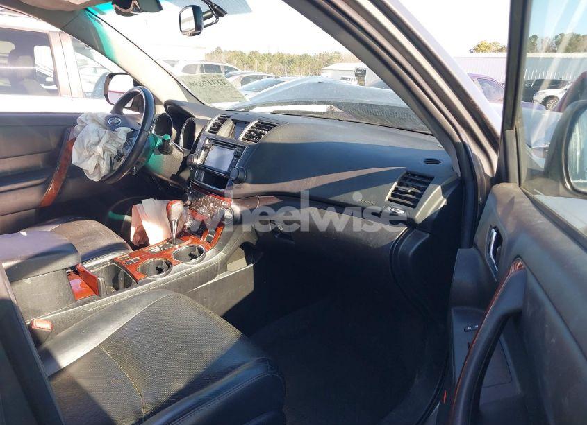 Photo 5 of 2013 Toyota Highlander LIMITED V6 (VIN 5TDYK3EH5DS139959)