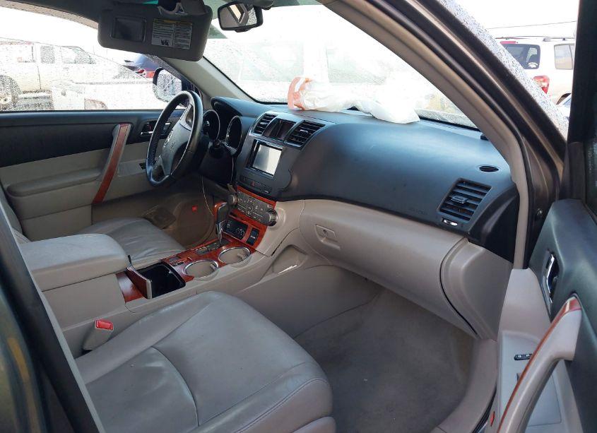 Photo 5 of 2010 Toyota Highlander LIMITED V6 (VIN 5TDYK3EH6AS010723)