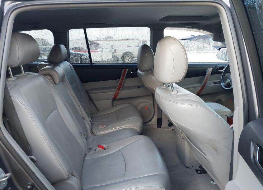Photo 8 of 2010 Toyota Highlander LIMITED V6 (VIN 5TDYK3EH6AS010723)