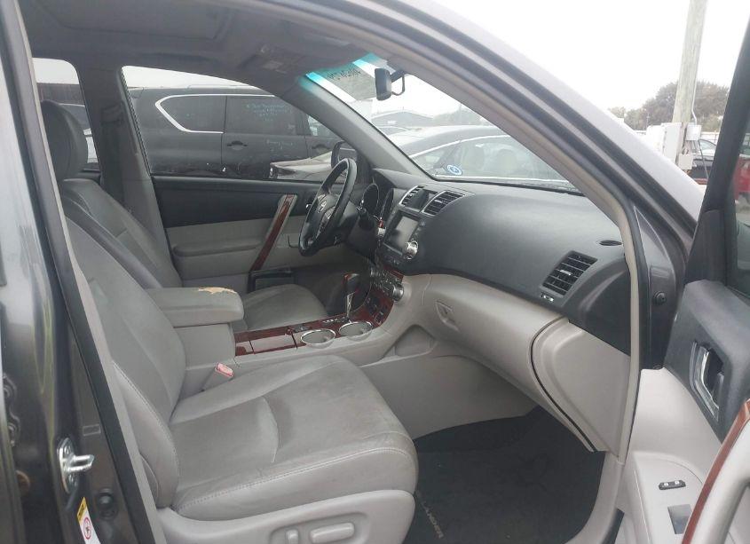 Photo 5 of 2011 Toyota Highlander LIMITED V6 (VIN 5TDYK3EH6BS033601)