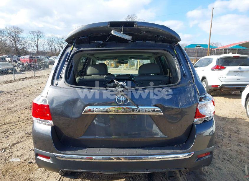 Photo 17 of 2013 Toyota Highlander LIMITED V6 (VIN 5TDYK3EH6DS116853)