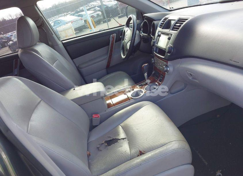 Photo 5 of 2013 Toyota Highlander LIMITED V6 (VIN 5TDYK3EH6DS116853)