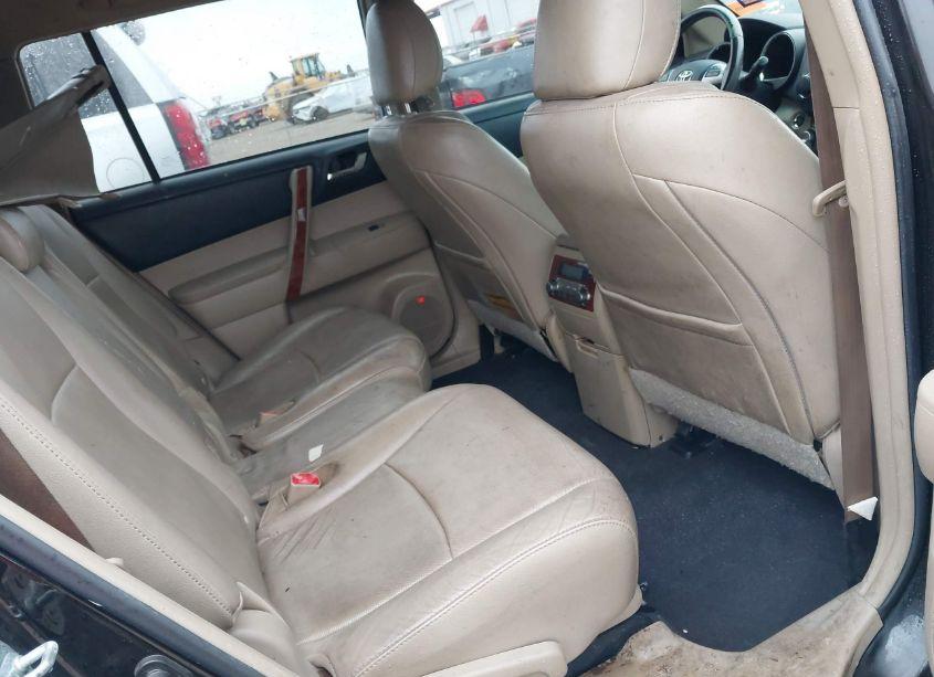 Photo 8 of 2013 Toyota Highlander LIMITED V6 (VIN 5TDYK3EH7DS115503)