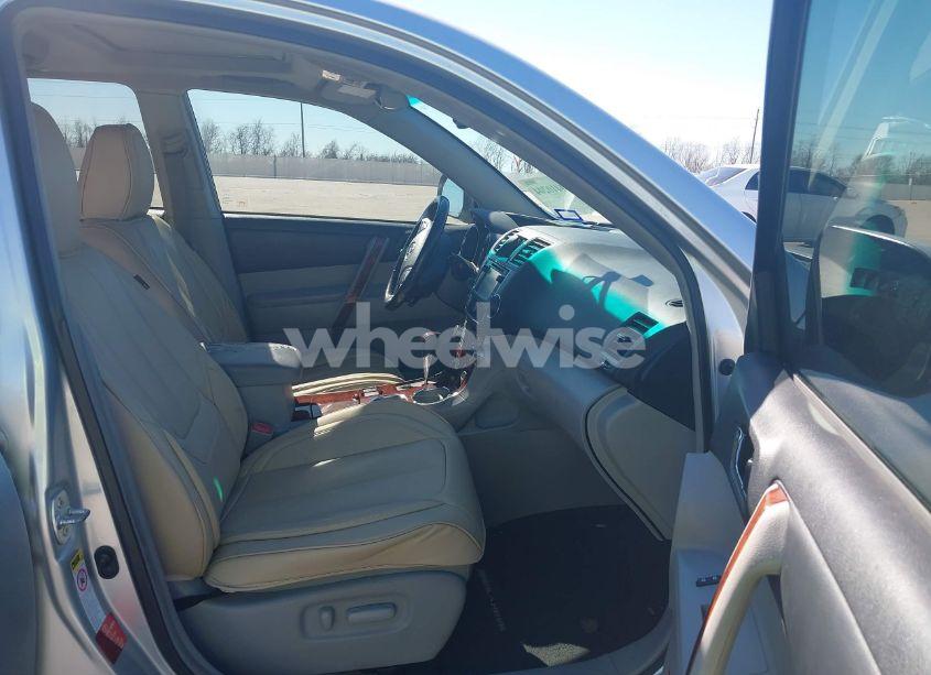 Photo 5 of 2013 Toyota Highlander LIMITED V6 (VIN 5TDYK3EH8DS115736)