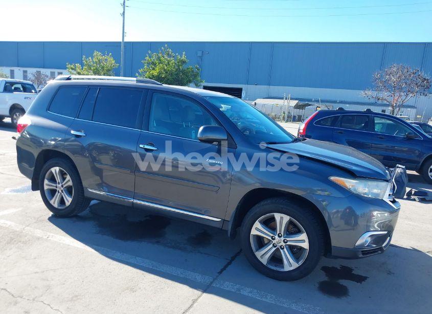 2013 Toyota Highlander LIMITED V6 (VIN 5TDYK3EH9DS105684) main photo