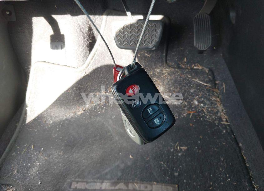 Photo 11 of 2011 Toyota Highlander LIMITED V6 (VIN 5TDYK3EHXBS039823)