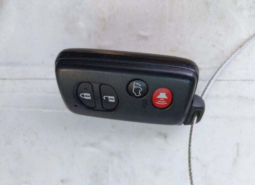 Photo 11 of 2013 Toyota Highlander LIMITED V6 (VIN 5TDYK3EHXDS114958)