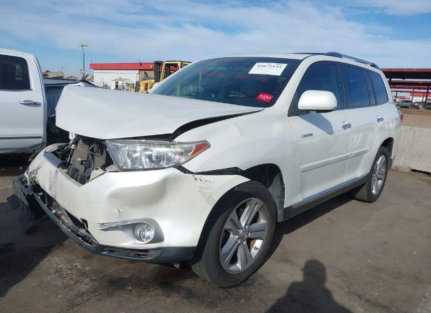 Photo 2 of 2013 Toyota Highlander LIMITED V6 (VIN 5TDYK3EHXDS114958)