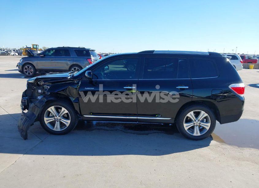 Photo 14 of 2013 Toyota Highlander LIMITED V6 (VIN 5TDYK3EHXDS136734)
